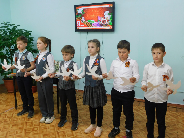 Обучающиеся 2г класса присоединились к XIV Международной акции «Читаем детям о Великой Отечественной войне».
